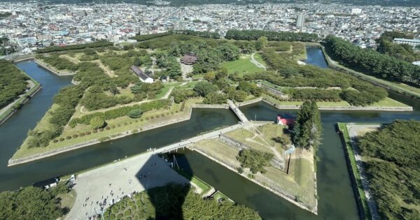 函館_五稜郭塔|展望台攻略＆領隊動線＆五稜郭公園＆北海道跟團自由行景點
