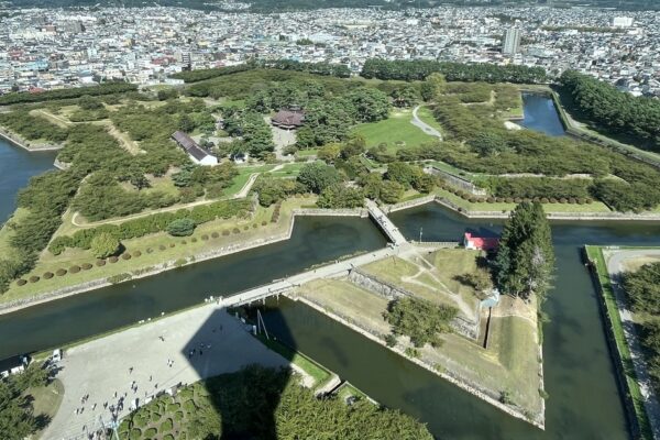 函館_五稜郭塔|展望台攻略＆領隊動線＆五稜郭公園＆北海道跟團自由行景點
