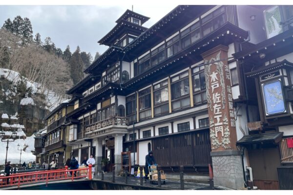 銀山溫泉|跟團半自由行程攻略＆領隊帶團解說＆私房美食景點